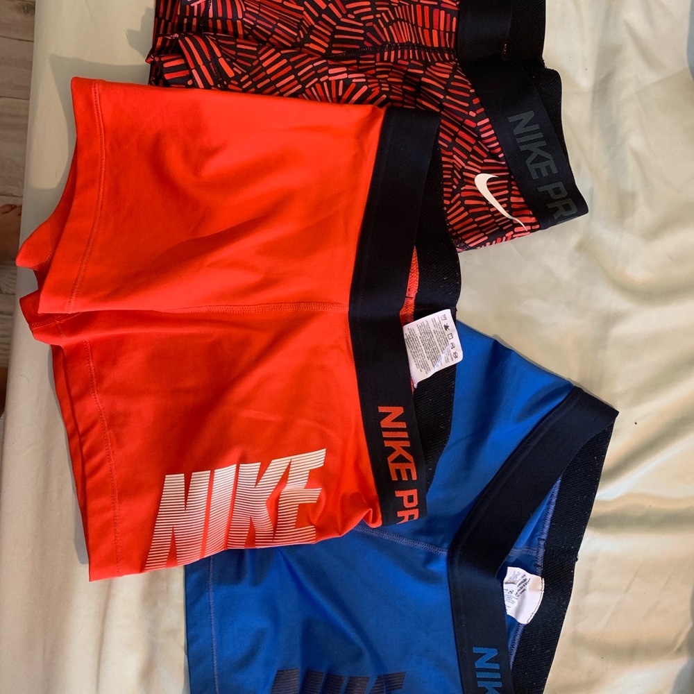 Nike pro small shorts